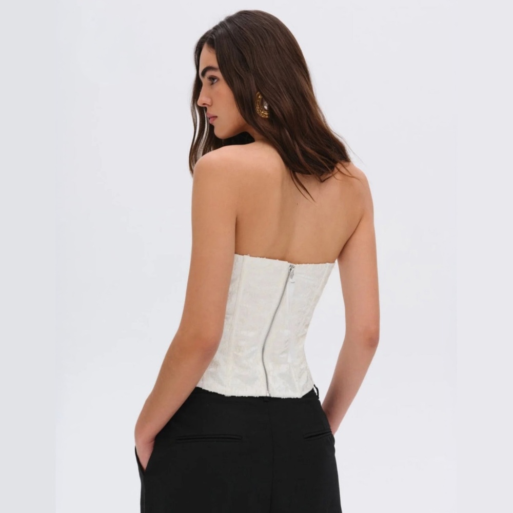 For Love & Lemons NWOT- Lilibet Corset top- white- size small
New without tags - Picture 3 of 7